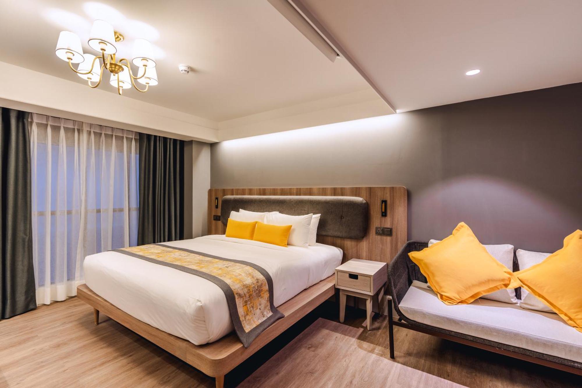 Bandalo Boutique Hotel Patong Exteriör bild